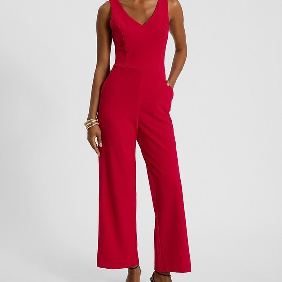 NWT Express V-Neck Sleeveless w/ Pockets Wide Leg Jumpsuit, Size S, Neon Berry - Picture 11 of 12